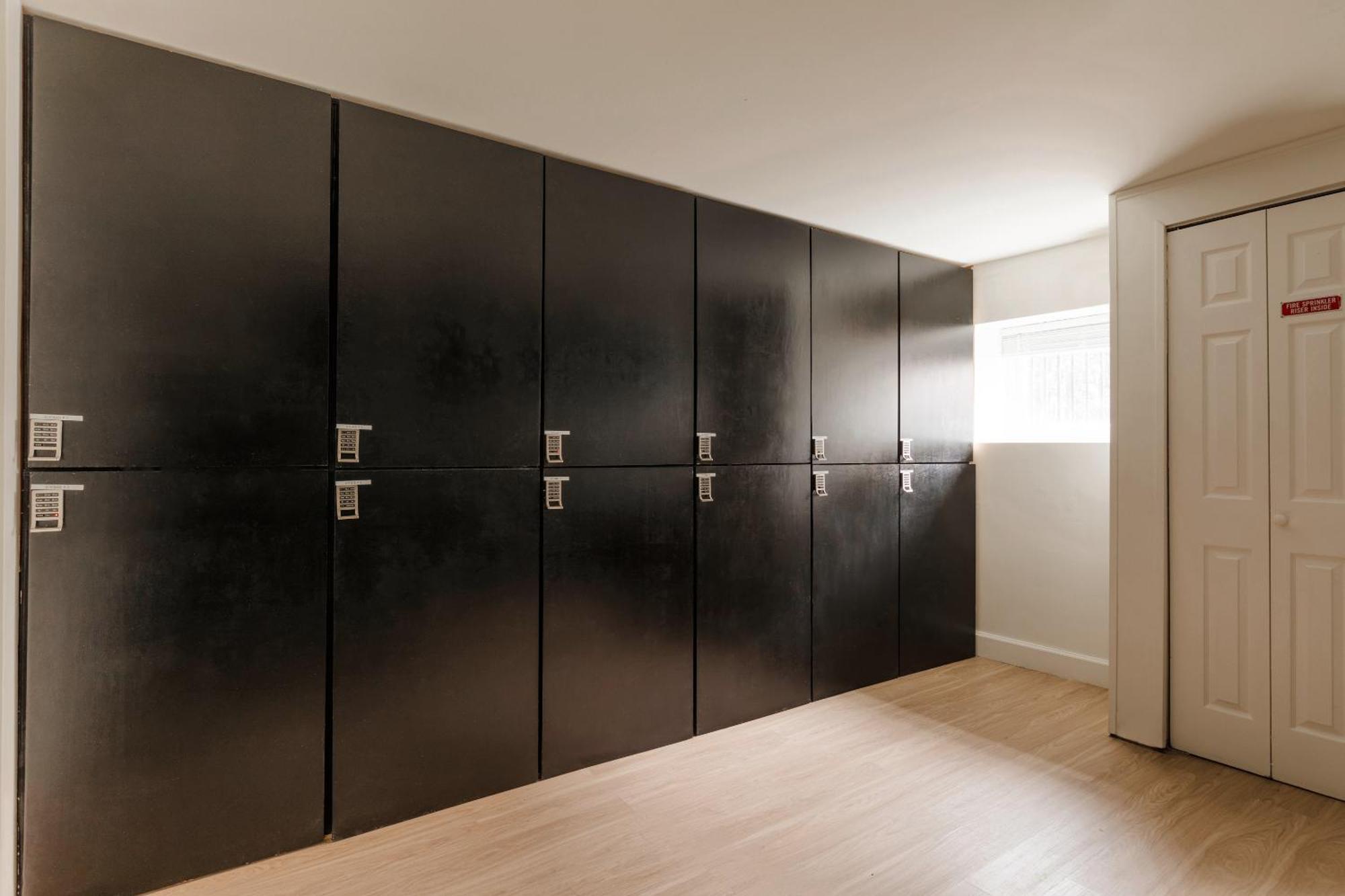 Dupont Circle Embassy Inn By Found Washington